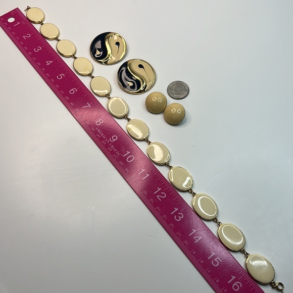 Vintage Cream Black Two Sided Necklace with Clip and Pierced Earrings Lot - Picture 11 of 16